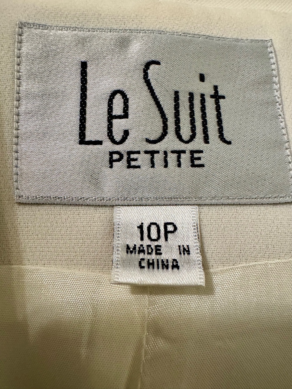 Vintage Le Suit Cream Women's Jacket and Skirt Suit Set Size 10P - Picture 4 of 13